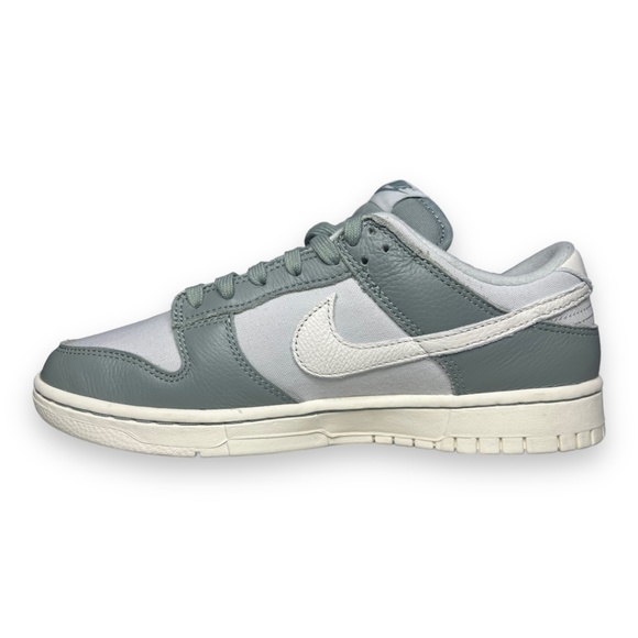 Nike Dunk Low Retro Premium Sneakers Shoes Mica Green/Sail DV7212-300 Size 7.5 - Picture 4 of 10